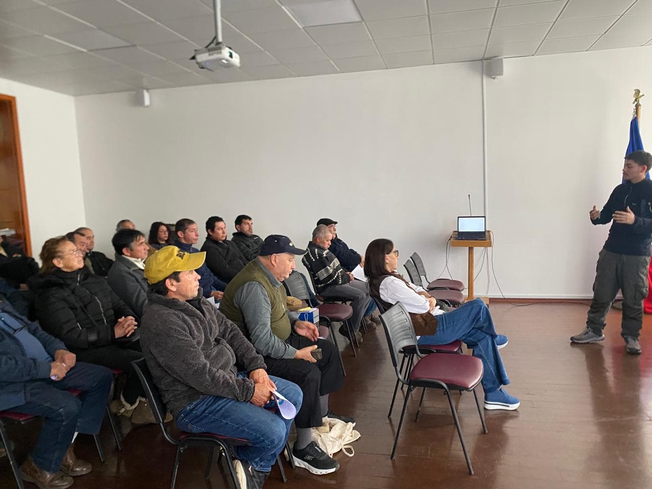 Natural Bee recepciona más de 308 toneladas de miel, de la región del Maule, gracias a la articulación con programas de fomento de INDAP y CORFO